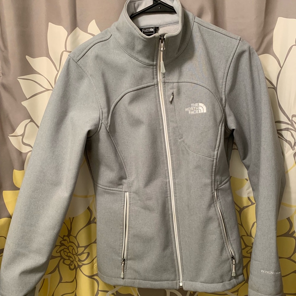 North face woman’s jacket